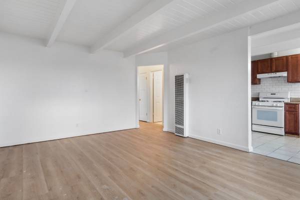 2BR/1BA Apartment · Richmond photo 2