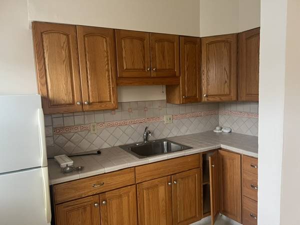 Apartments on Merritt Ave · Oakland photo 4