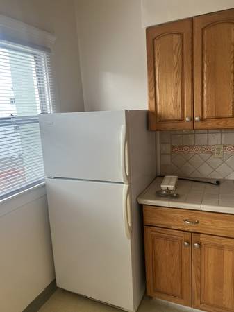 Apartments on Merritt Ave · Oakland photo 5