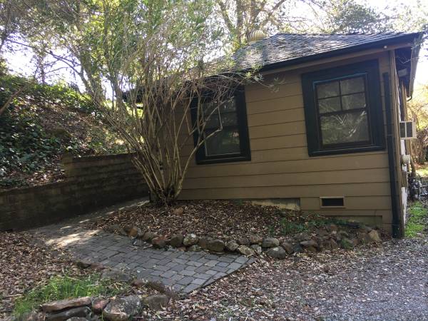 1BR/1BA Single Family House · Lafayette photo 3