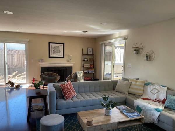 4BR/2BA Single Family House · Concord photo 4