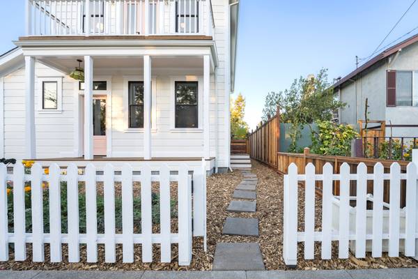 1BR/1BA Duplex · Petaluma photo 2