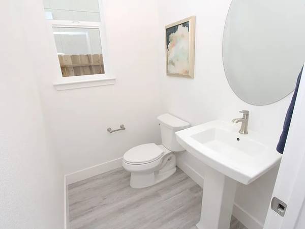3BR/3BA Single Family House · Hollister photo 3