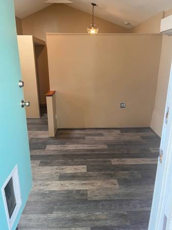 1BR/1BA Single Family House · Oakland photo 3