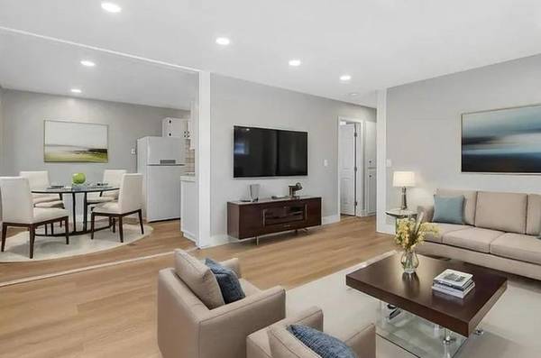 2BR/1BA Condo on Valley Frg Way · Campbell