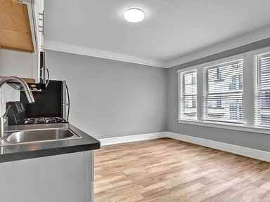 2BR/1BA Apartment · San Francisco photo 2