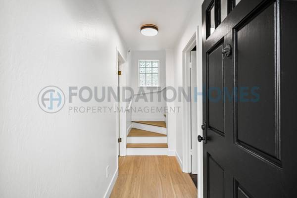 1BR/1BA Condo on Miller Ave · Mill Valley photo 2