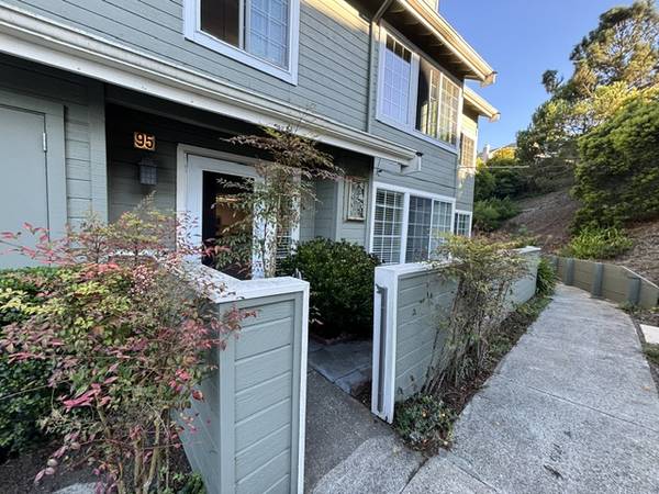 2BR/2BA Condo on Cityview Drive · Daly City photo 5