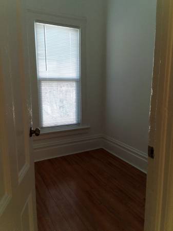 1BR/1BA Apartment · Oakland photo 3