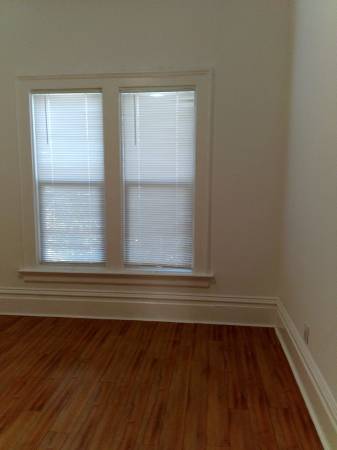 1BR/1BA Apartment · Oakland photo 2
