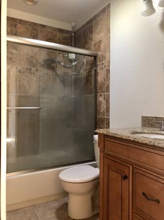 3BR/1BA Townhouse · Union City photo 4