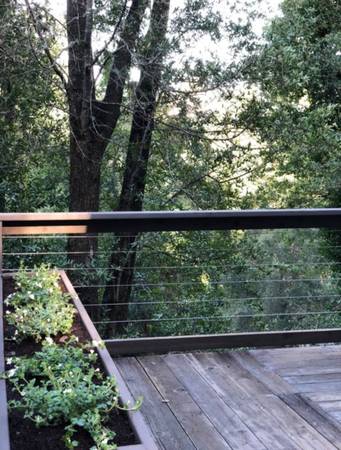 2BR/1BA Duplex · Mill Valley