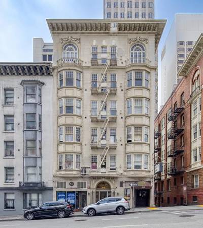 2BR/2BA Apartment on Green St · San Francisco photo 2
