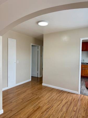 2BR/1BA Duplex · Berkeley photo 2