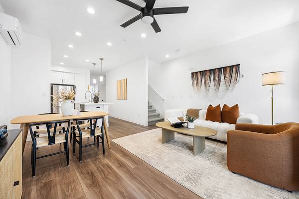 3BR/3BA Apartment · Albany photo 2