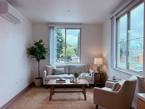Apartments on Eucalyptus Road · Menlo Park photo 2
