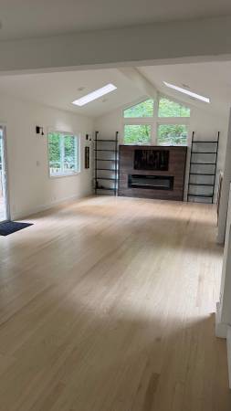 4BR/2BA Single Family House · Fairfax photo 2