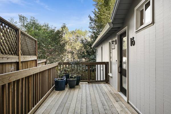 4BR/2BA Single Family House · Fairfax photo 4