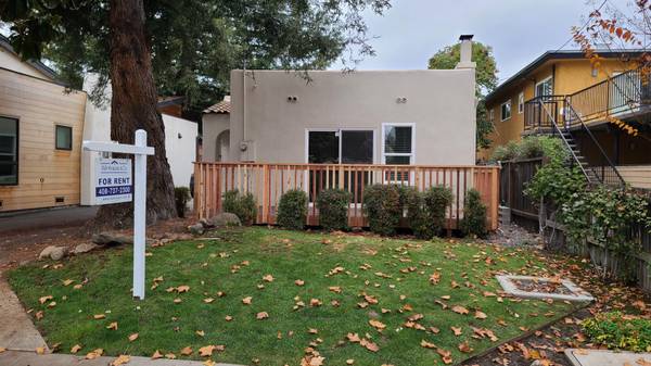 2BR/1BA Single Family House on College Avenue · Stanford