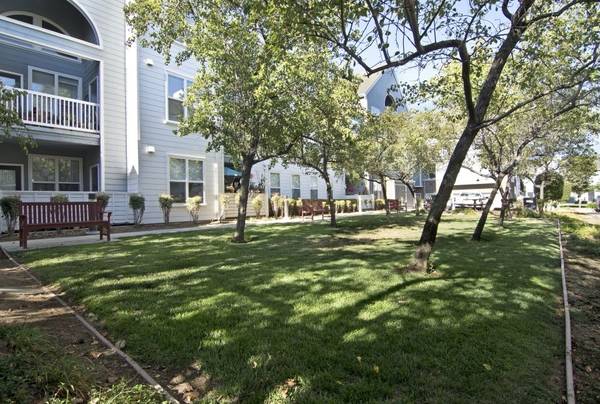 2BR/2BA Loft · Gilroy photo 5