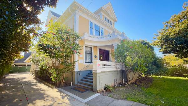 1BR/1BA Apartment on Durant Ave. · Berkeley