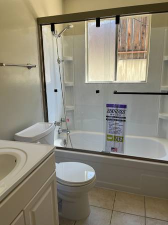 2BR/2BA Apartment · Hayward photo 2
