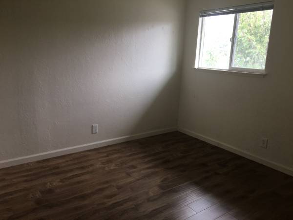 2BR/1BA Townhouse · Santa Cruz photo 5