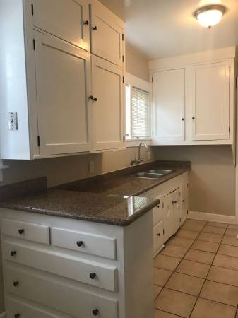1BR/1BA Apartment on Boston Ave · Oakland photo 5