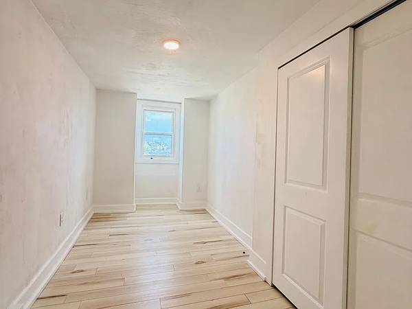 2BR/1BA House · San Francisco photo 3