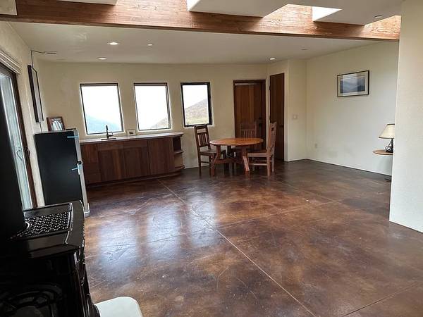 0BR/1BA Single Family House · Olema photo 4