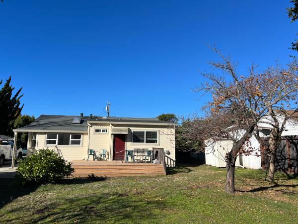 3BR/2BA Single Family House · Santa Cruz photo 2