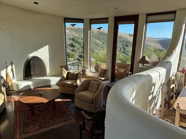 3BR/2BA Single Family House · Olema photo 2
