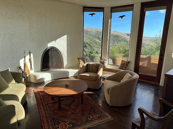 3BR/2BA Single Family House · Olema photo 3