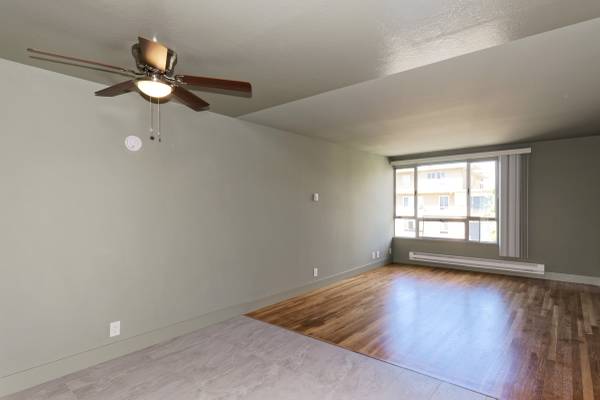 0BR/1BA Apartment · Oakland photo 2