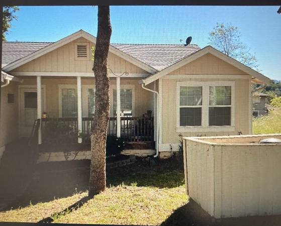 3BR/2BA Single Family House · Hidden Valley Lake