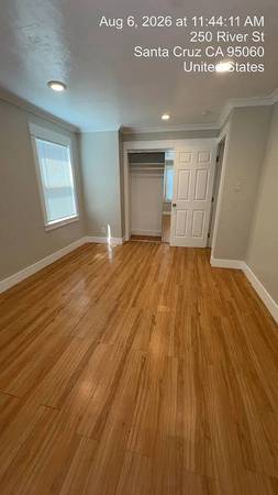 4BR/2BA Single Family House · Santa Cruz photo 4