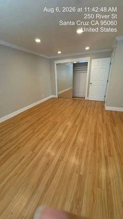 4BR/2BA Single Family House · Santa Cruz photo 3