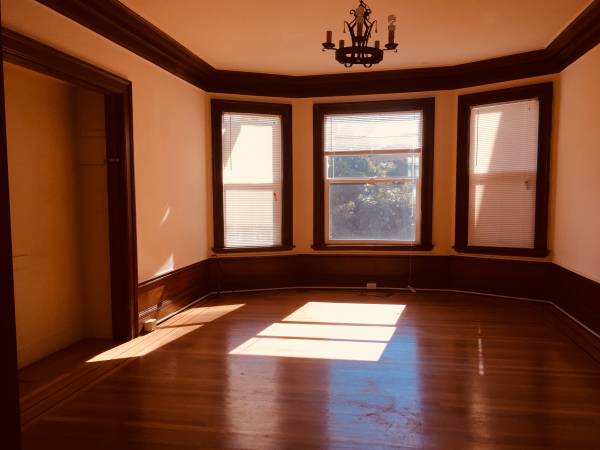 2BR/1BA Apartment · San Francisco photo 5
