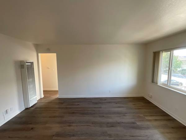 2BR/1BA Single Family House on Forestdale Ave - 4 · San Jose photo 3