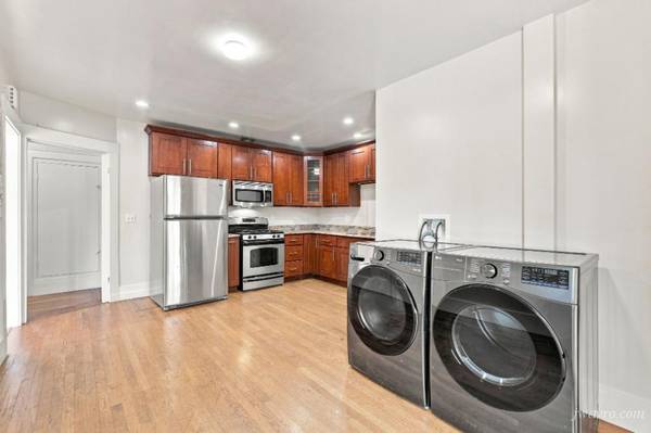 3BR/2BA Apartment · San Francisco photo 2