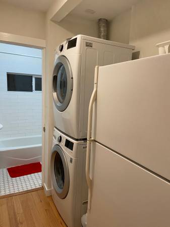 1BR/1BA Duplex · Emeryville photo 4