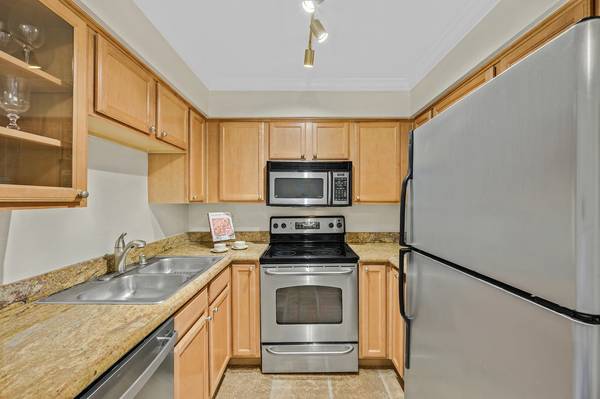 1BR/1BA Condo on Eastridge Dr · San Ramon photo 4