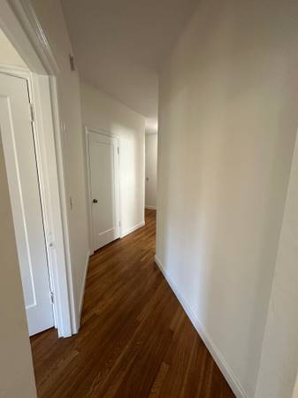 2BR/1BA Apartment · Berkeley photo 5