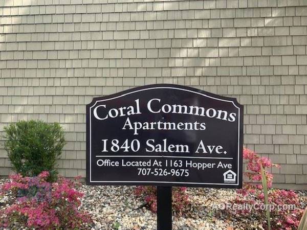 2BR/1BA Apartment on Salem Avenue · Santa Rosa