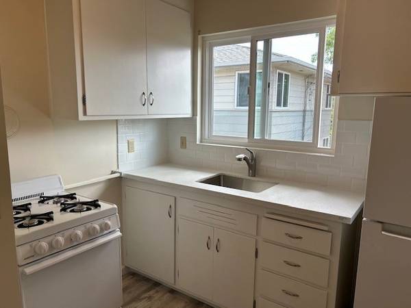 0BR/1BA Apartment on 19th Avenue · San Mateo photo 3