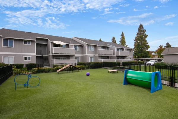 Apartments on Sara Court · Vacaville