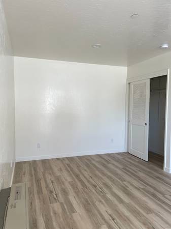 1BR/1BA Single Family House · Santa Cruz photo 5