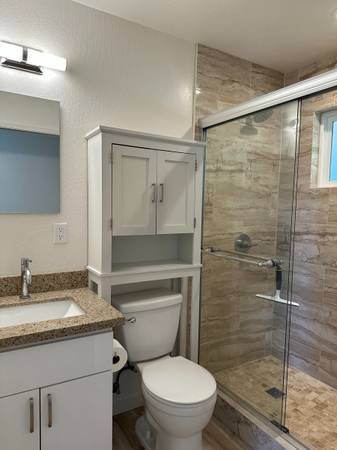 1BR/1BA Single Family House · Santa Cruz photo 4