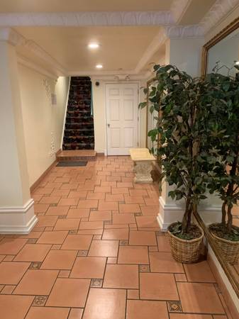 0BR/1BA Apartment on Mallora Way · San Francisco photo 2