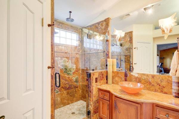 1BR/1BA Apartment · Scotts Valley photo 2